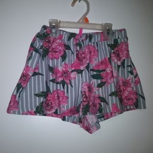 Lulu lue shorts